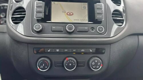2013 Volkswagen Tiguan SEL AWD Auto - Image 2