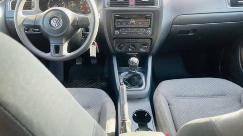 2014 Volkswagen Jetta Base Sedan Manual - Image 4