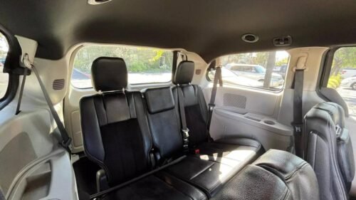 2017 Dodge Grand Caravan SXT - Image 4