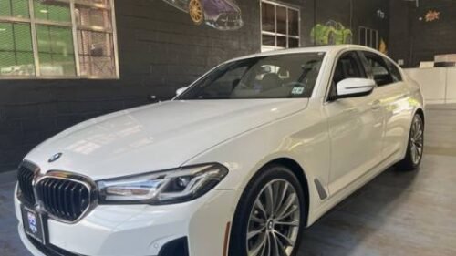 2021 BMW 530i xDrive - Image 15