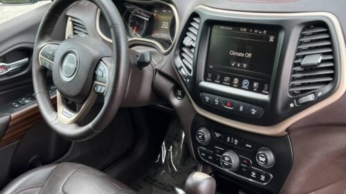 2016 Jeep Cherokee Trailhawk 4WD - Image 10