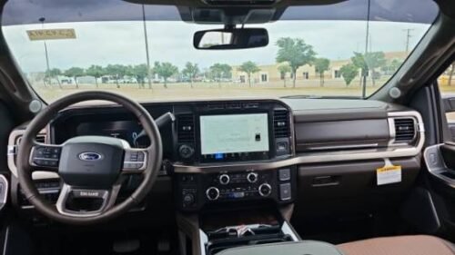 2024 Ford Super Duty F-250 King Ranch Crew Cab 6.75' Box 4WD - Image 3