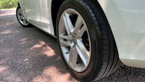 2015 Volvo V60 T5 Drive-E Premier FWD - Image 2