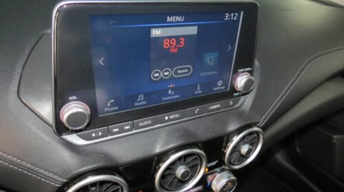 2022 Nissan Sentra SV CVT - Image 4