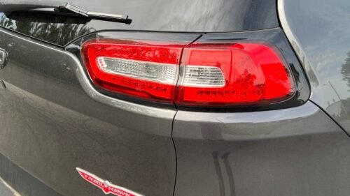 2016 Jeep Cherokee Trailhawk 4WD - Image 17