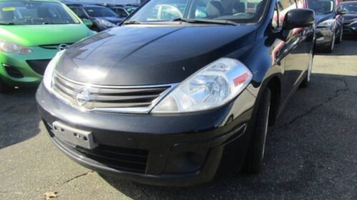 2012 Nissan Versa 1.8 S Hatchback Manual - Image 12