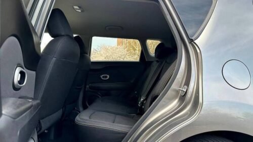 2015 Kia Soul + Automatic - Image 17