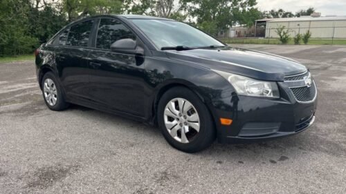 2013 Chevrolet Cruze LS Automatic - Image 13