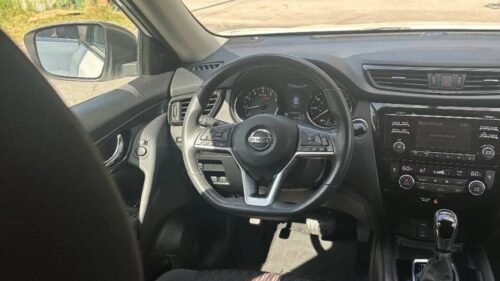 2017 Nissan Rogue SV FWD - Image 6