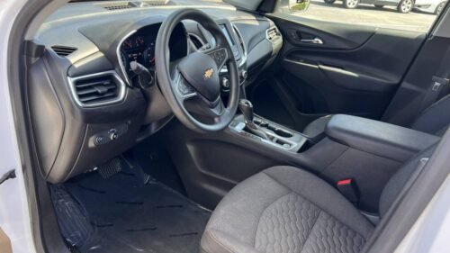 2018 Chevrolet Equinox LT with 1LT AWD - Image 9
