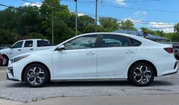 
									2021 Kia Forte LXS IVT full								