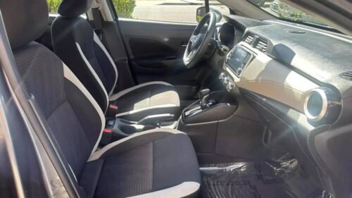2021 Nissan Versa SV CVT - Image 8