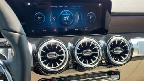 2023 Mercedes-Benz EQB 300 4MATIC - Image 9