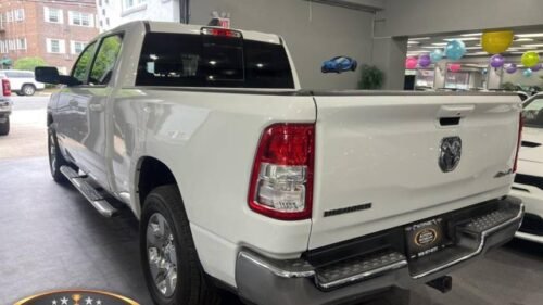 2021 Ram 1500 Big Horn Crew Cab 6'4" Box 4WD - Image 8