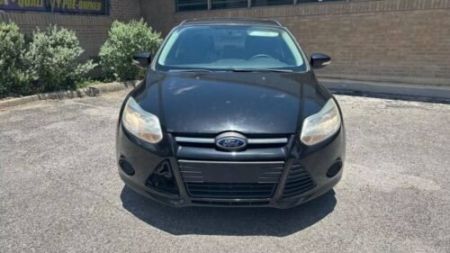 2014 Ford Focus SE Sedan - Image 2