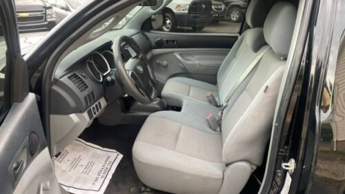 2014 Toyota Tacoma Regular Cab I4 RWD Automatic - Image 4