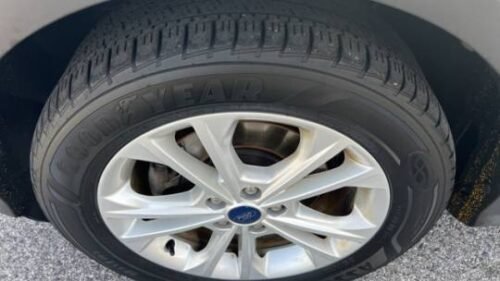 2017 Ford Escape SE FWD - Image 2