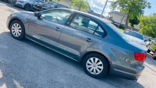 2014 Volkswagen Jetta Base Sedan Manual - Image 10