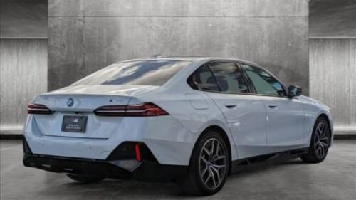 2024 BMW i5 M60 - Image 9