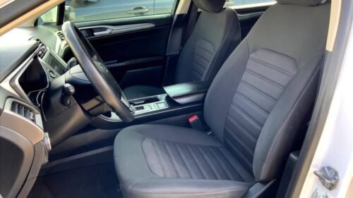 2020 Ford Fusion SE FWD - Image 5