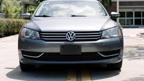 2012 Volkswagen Passat SE 2.5 Auto (PZEV) - Image 10