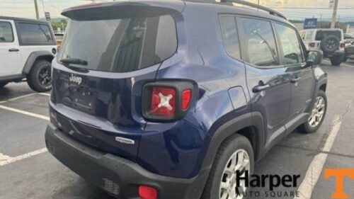 2017 Jeep Renegade Latitude FWD - Image 2