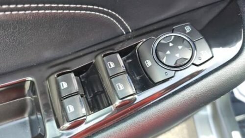 2017 Ford Edge Titanium AWD - Image 6
