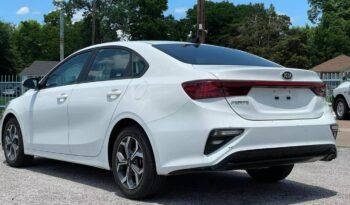 
									2021 Kia Forte LXS IVT full								