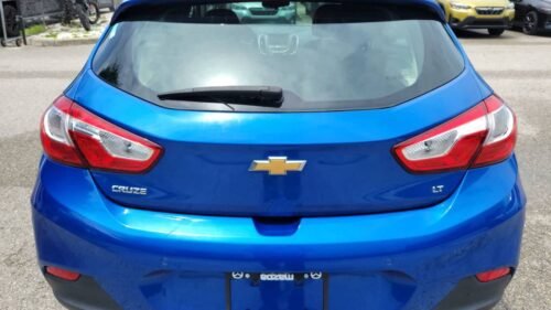 2017 Chevrolet Cruze LT with 1SD Hatchback Automatic - Image 10