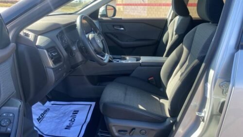 2021 Nissan Rogue SV FWD - Image 5