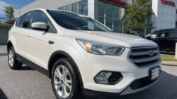 2017 Ford Escape SE FWD