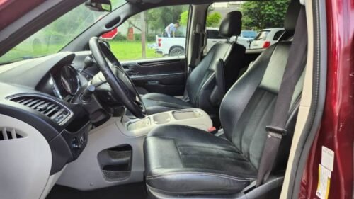 2017 Dodge Grand Caravan SXT - Image 5