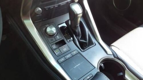 2022 Chrysler Pacifica Touring L FWD - Image 2