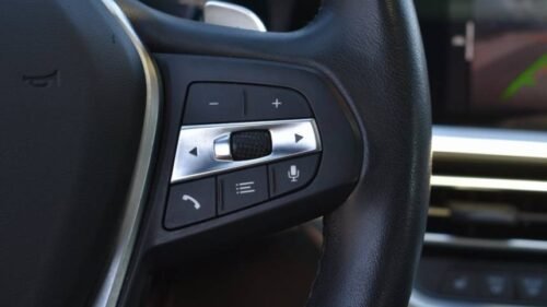 2022 BMW 330e xDrive Plug-In Hybrid - Image 8