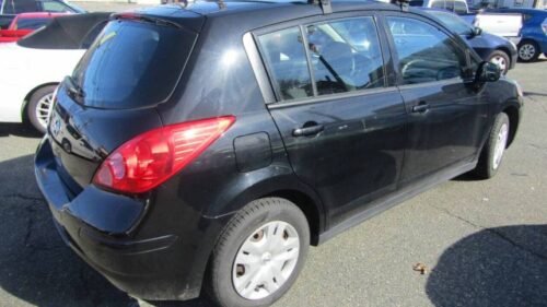2012 Nissan Versa 1.8 S Hatchback Manual - Image 9