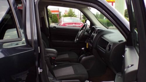 2014 Jeep Patriot Latitude 4WD - Image 5