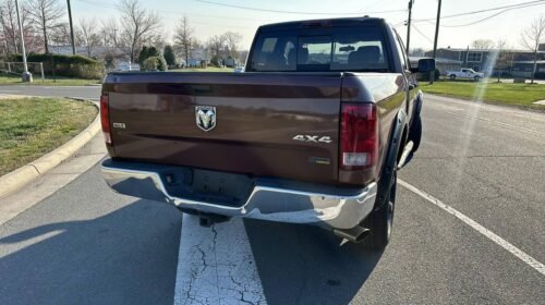 2010 Dodge Ram 1500 SLT Quad Cab Regular Bed 4WD - Image 7
