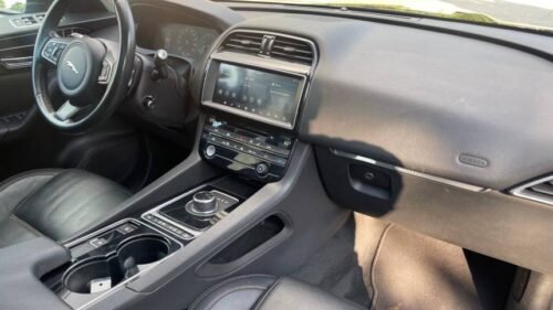 2017 Jaguar F-PACE Prestige 35t - Image 5