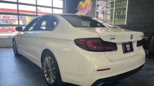 2021 BMW 530i xDrive - Image 3