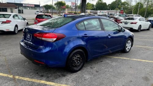 2017 Kia Forte LX Sedan Automatic - Image 5