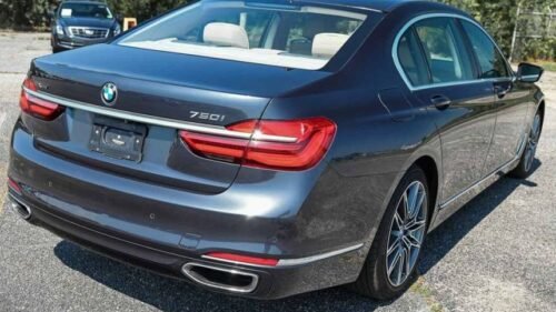 2016 BMW 750i xDrive - Image 10