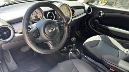 2014 MINI Clubman FWD - Image 8