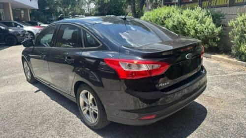 2014 Ford Focus SE Sedan - Image 7