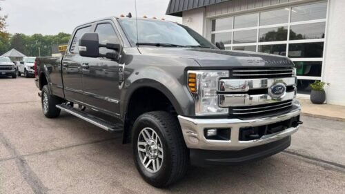 2019 Ford Super Duty F-250 Lariat 4WD Crew Cab 8' Box