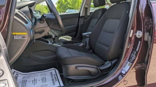 2017 Kia Forte LX Sedan Automatic - Image 3
