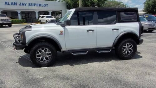 2022 Ford Bronco Badlands 4 Door Advanced 4WD - Image 2