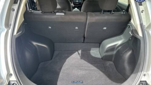 2013 Nissan LEAF SV - Image 6