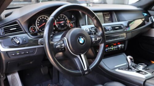 2014 BMW M5 Sedan - Image 4