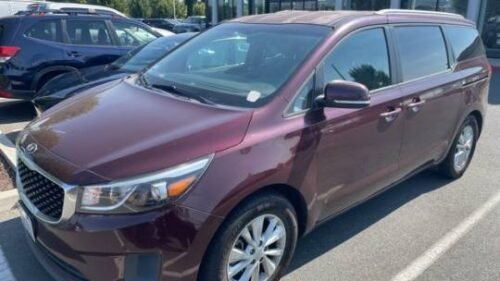 2017 Kia Sedona LX - Image 6
