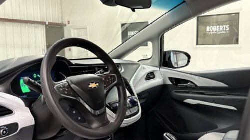 2021 Chevrolet Bolt EV LT - Image 11